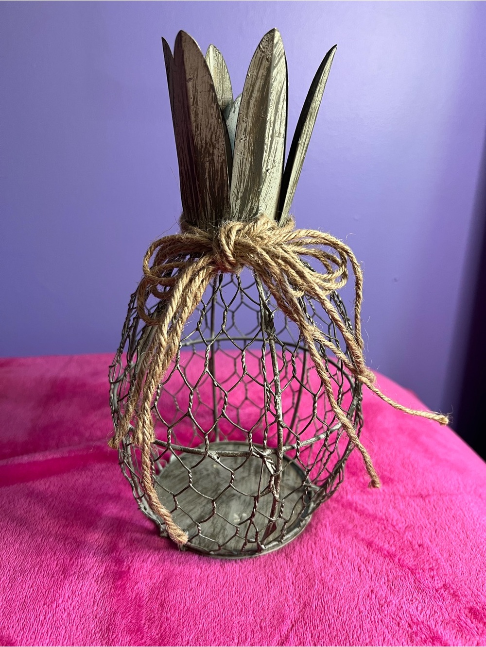 Wire Pineapple Potpourri Holder